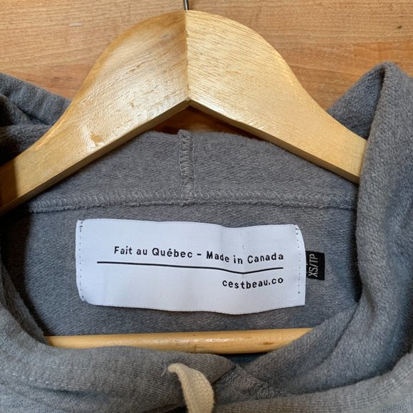 C'est beau Hoodie - Picture 3 of 3